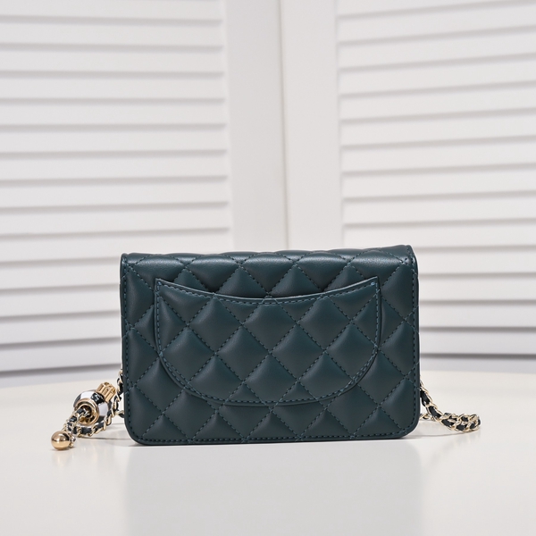 シャネルバッグ側面デザイン